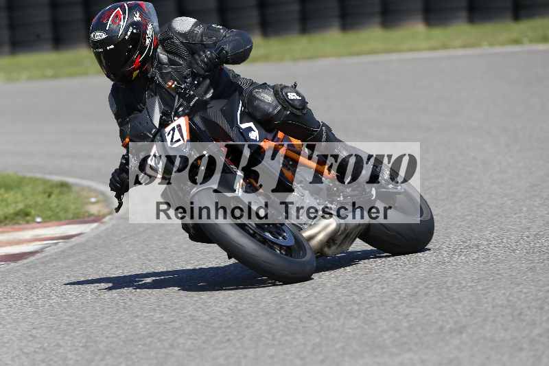 /43 08.08.2025 Discover the Bike ADR/Race 3 rot/72
